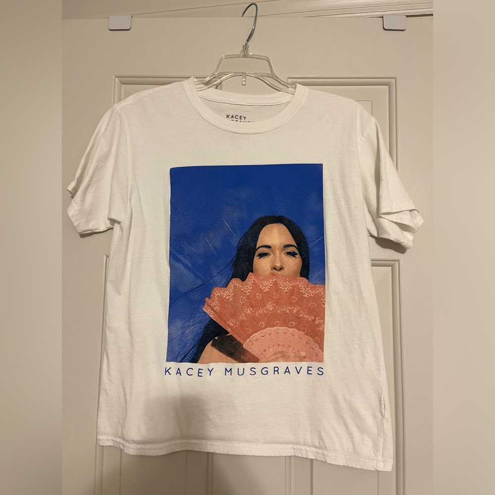 Small Kasey Musgraves graphic tee